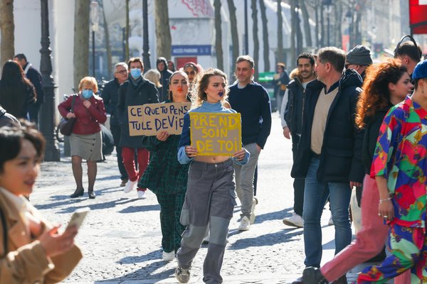 Les Avantages du Revenu Universel pour la Jeunesse : Découvrez les Opportunités !
